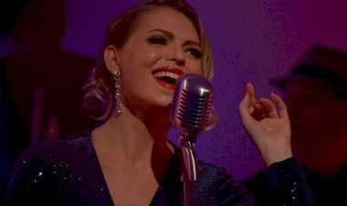 Ruane Ballmant interpreta no Casino Estoril os melhores clássicos da bossa nova e do jazzRuane Ballmant interpreta no Casino Estoril os melhores clássicos da bossa nova e do jazz