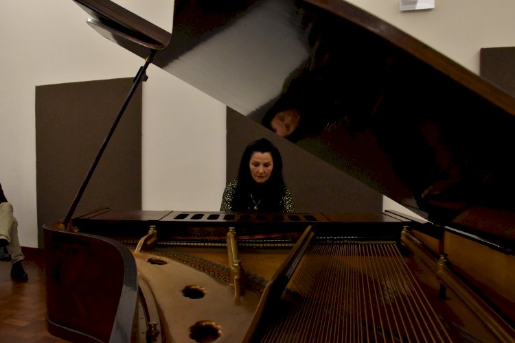 Teatro Municipal da Covilhã acolhe Piano de Cauda Érard com um século de história