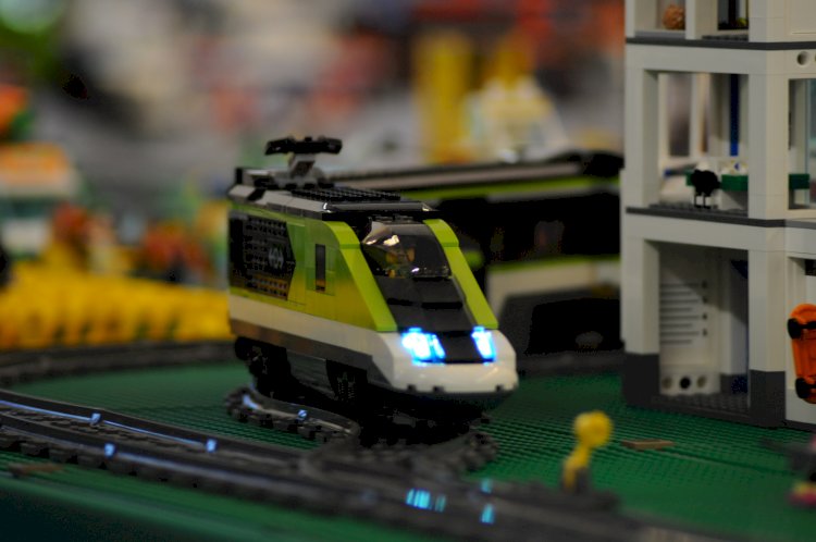 Um milhão de peças LEGO® dão vida à 2ª Edição da Exposição "EmCaixa", em Viseu