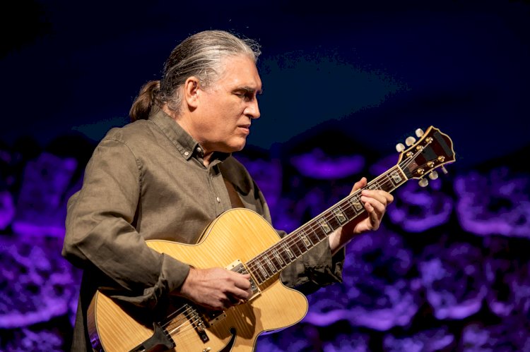 Escola Secundária Alves Martins acolheu a apresentação do novo CD de Carlos Peninha