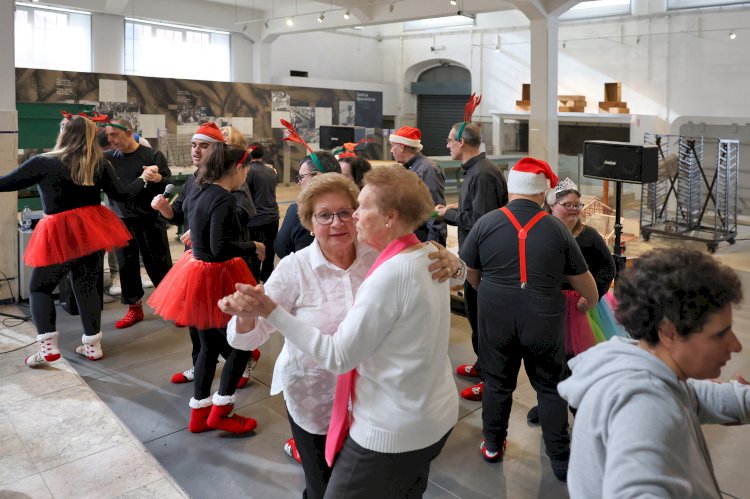 "Natal com Todos" reuniu uma centena no Museu do Trabalho
