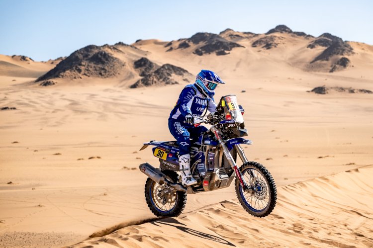 António Maio com o dorsal 30 no Rali Dakar