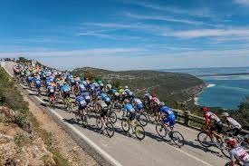 Clássica da Arrábida | Pelotão internacional pedala na Arrábida