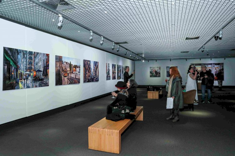 Maramgoní inaugurou “Destinos” na Galeria de Arte do Casino Estoril