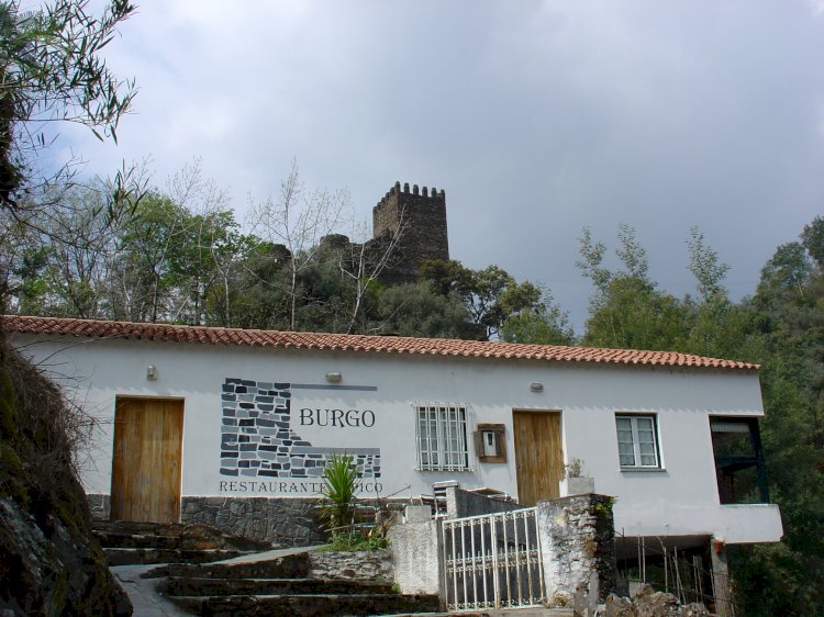 Voto de Reconhecimento atribuído ao Restaurante “O Burgo” por 35 anos de actividade