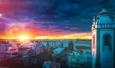 Quintas-feiras ao Luar dinamizam ao longo do verão o centro da cidade de Portimão