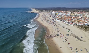 Animação na Praia da Vieira em Agosto