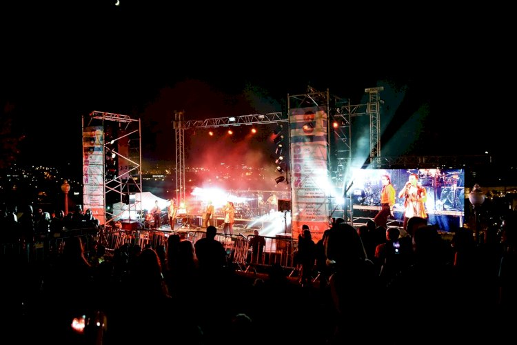 Gaia GodTellers com gigantes do metal cristão brasileiro a cabeça de cartaz
