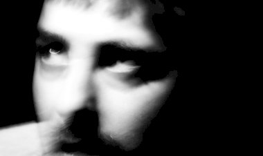 Chek1 lança álbum de estreia “Sinais” e anuncia concerto