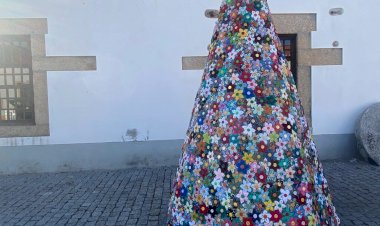 Utentes do Centro de Convívio de Sarnadas de Ródão dão cor à freguesia com Árvores de Natal