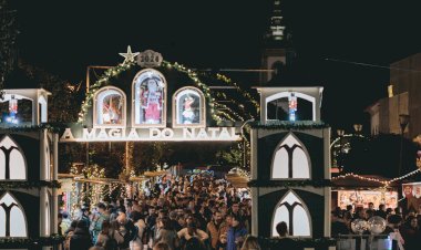 Mercado de Natal com afluência recorde. Expectativas elevadas para 2º fim-de-semana