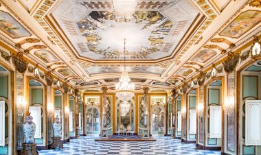 Visitas encenadas aos Palácios nacionais de Queluz e de Sintra: a história ao vivo