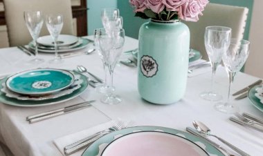 Exposição "À Mesa com a Vista Alegre" no Museu Vista Alegre