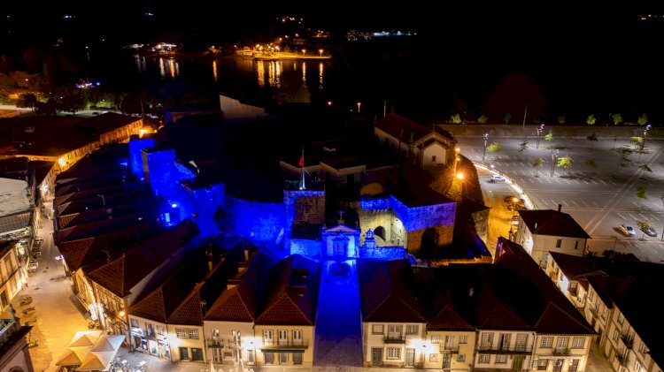 Dia da Europa: Cerveira ilumina Castelo e ergue bandeira da UE