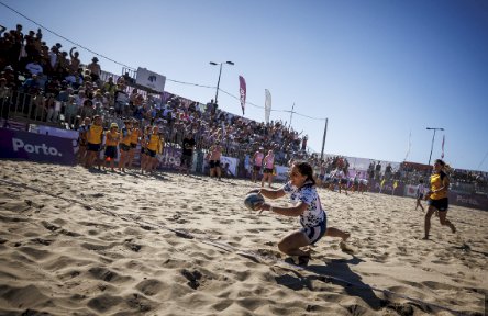Estádio de Praia volta a instalar-se na Praia Internacional do Porto