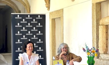 “O Lápis Azul é um livro urgente, muito actual”