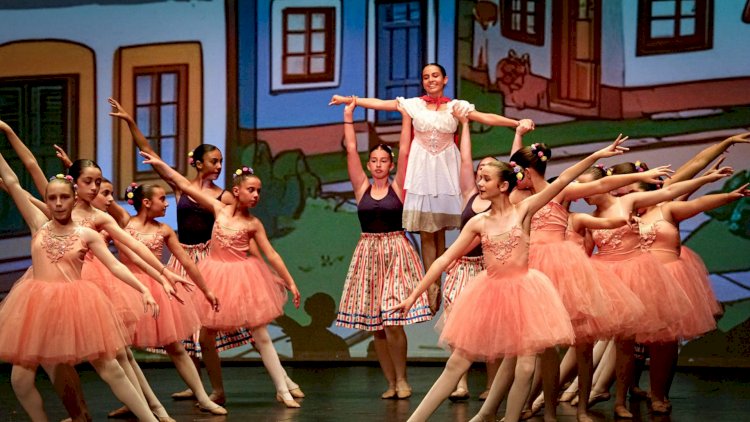 Escola de Dança de Montemor-o-Velho apresentou “O Capuchinho Vermelho”