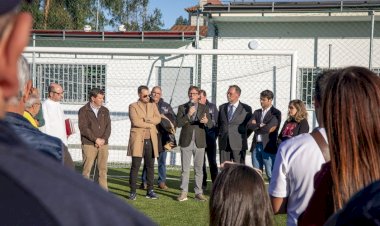 Campo de Jogos da Várzea já tem relvado sintético